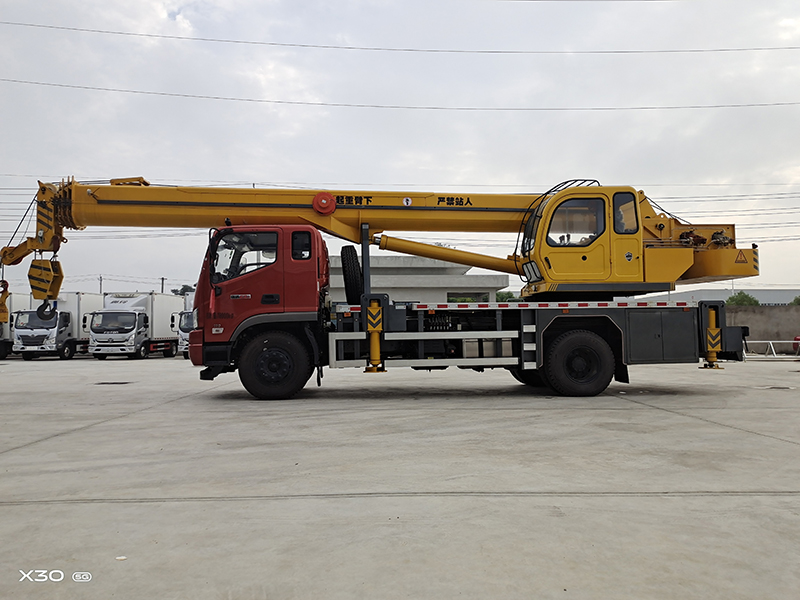 福田16噸汽車吊