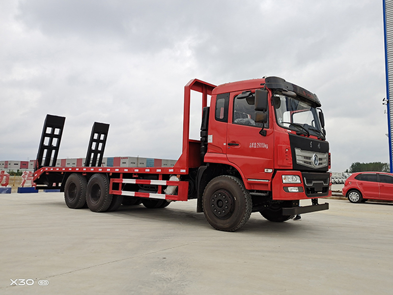 東風D17-H國六后八輪平板車