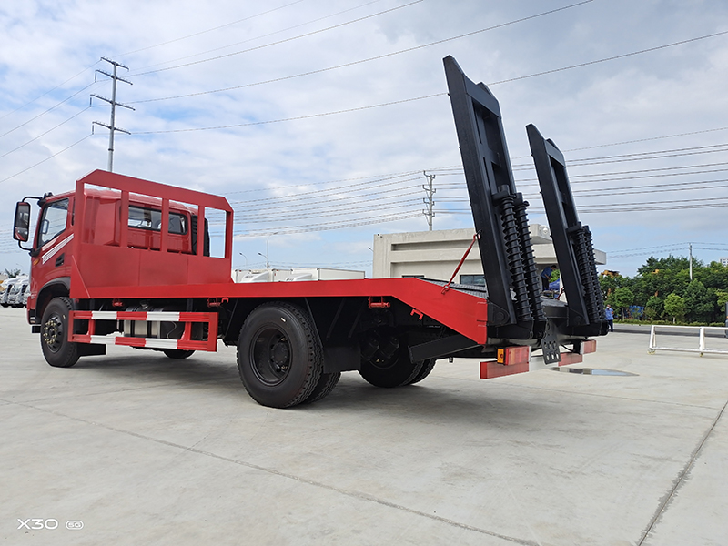 華神T3玉柴200馬力單橋平板運輸車