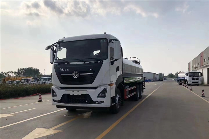 東風天龍后八輪20噸噴霧車，國六綠化噴灑車